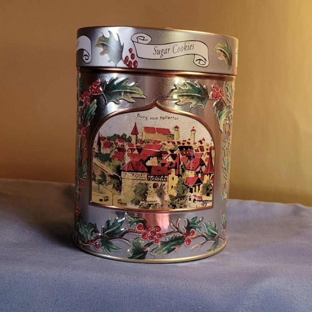 Lambertz sugar cookie musical tin